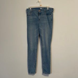 Womens old navy rockstar jeans